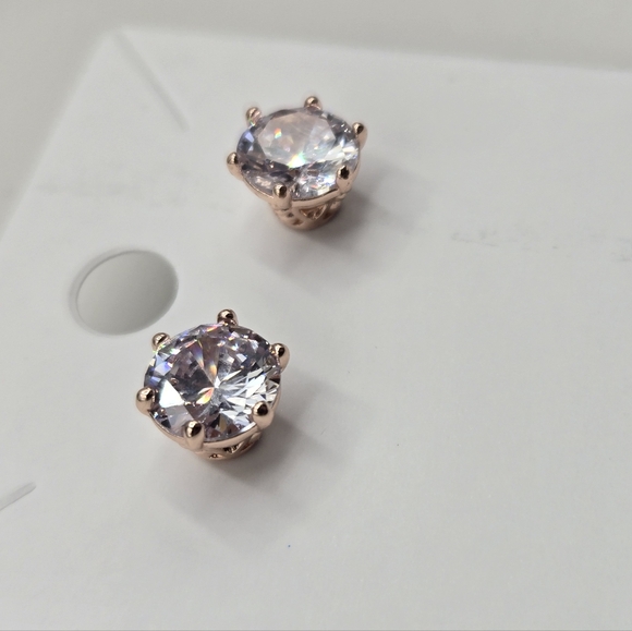 Swarovski Crystal Elements Rose Gold Stud Earrings Clear Prom Bridal Casual - Picture 5 of 5